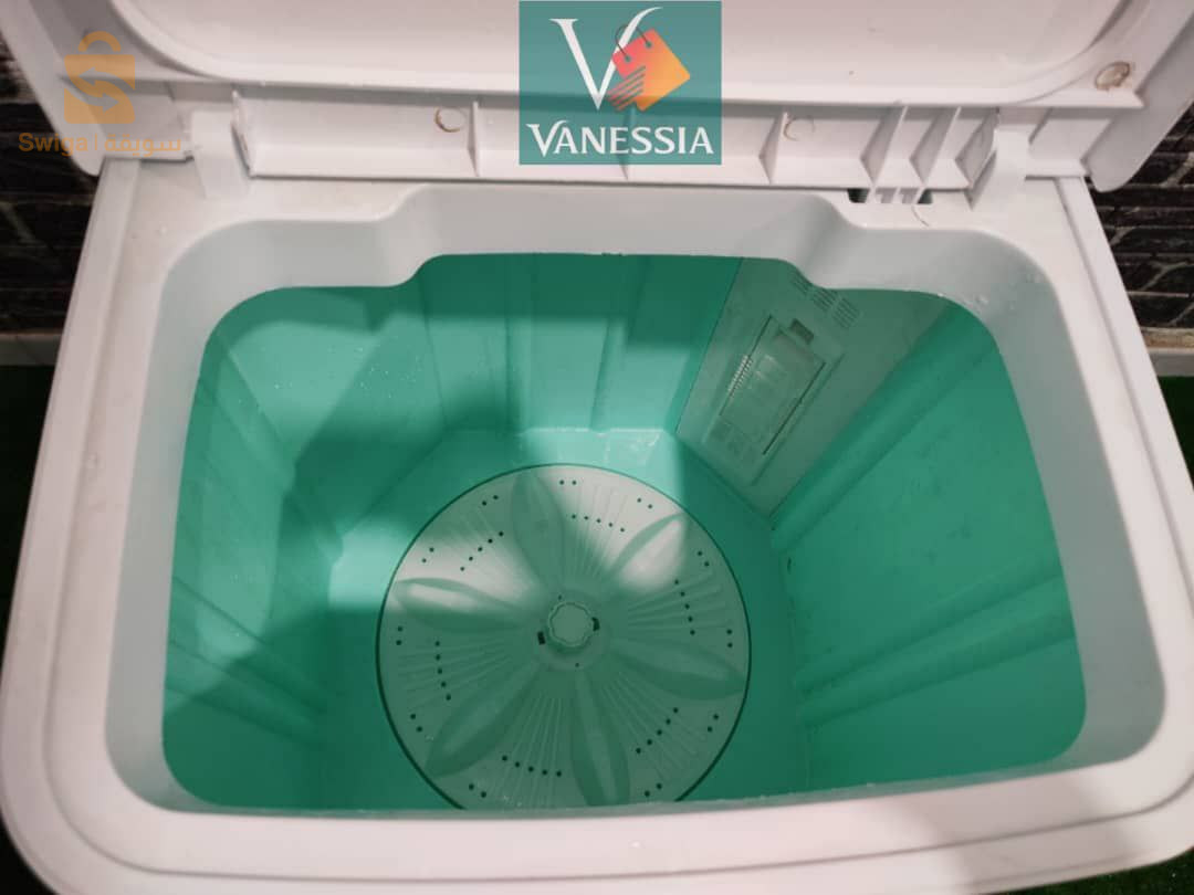 تصميم عصري 3D
 تغسل الاحذية ￼
 سعة 9 كغ
 تغسل و تشلل و تعصر
سرعة الدوران : 1320tr/Min.
مصفات لجميع الشوائب.
توقف أوتوماتيكي.
 الأبعاد: 79.5x42x46 سم
 متوفرة فاللون الأخضر