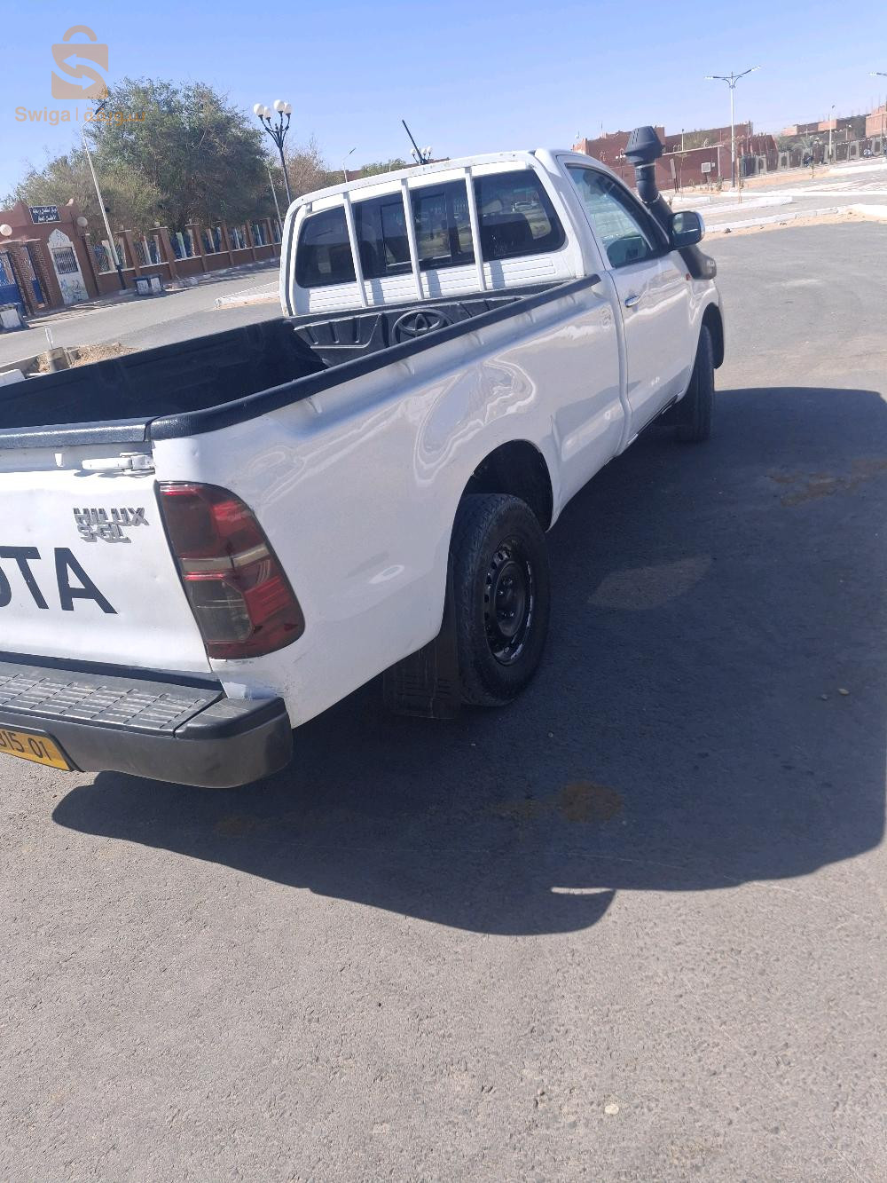 تويوتا Hilux 2015 1  ادرار