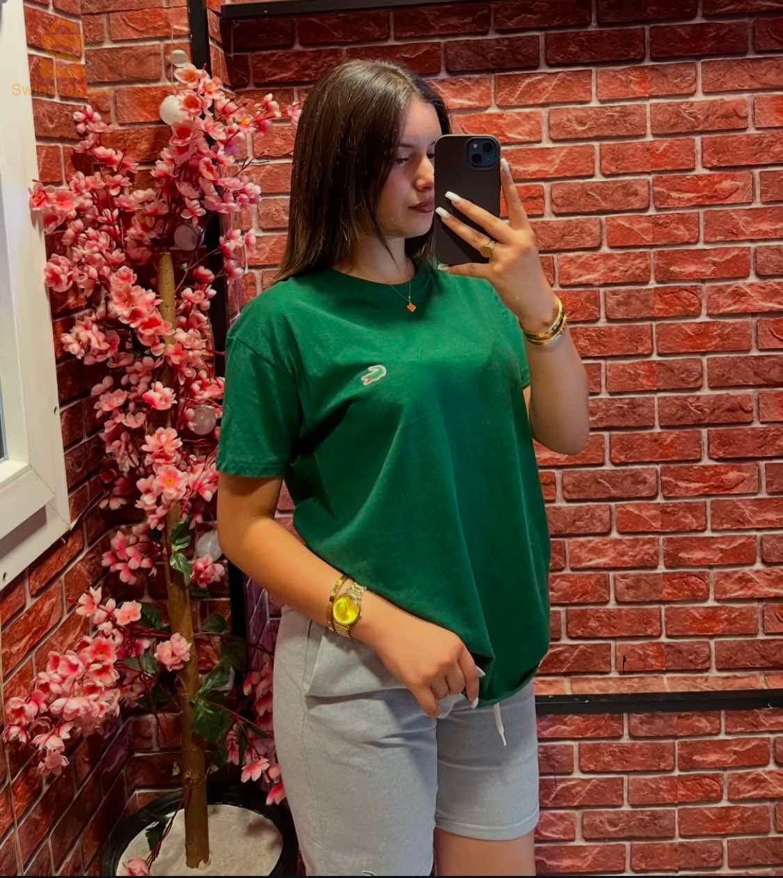 ensemble femme ( short ) Lacoste 🐊
100% coton 
🇹🇷🇹🇷🇹🇷🇹🇷🇹🇷🇹🇷🇹🇷🇹🇷🇹🇷