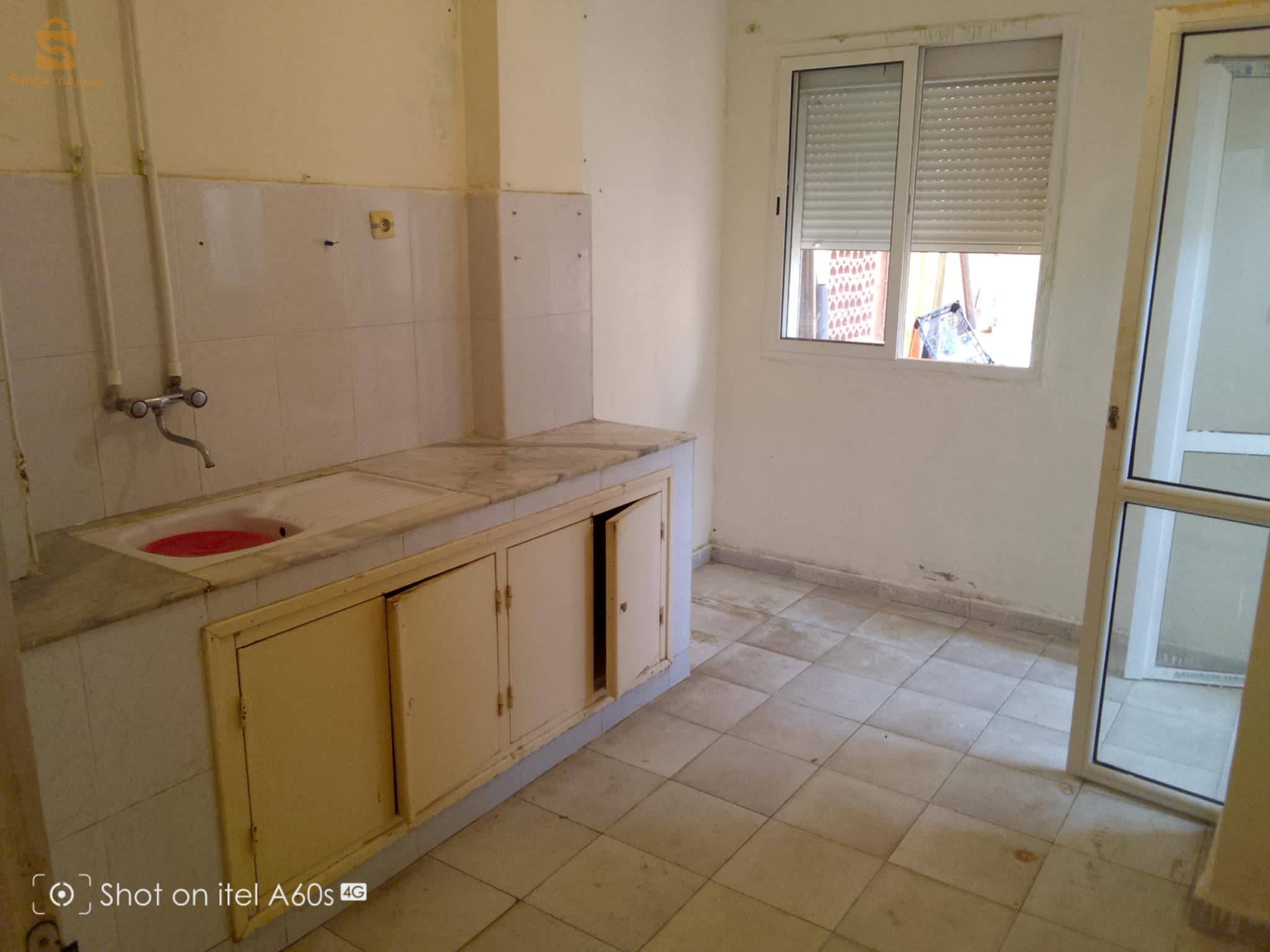 متوفر شقة صوصيال الطابق الاول للبيع بحي سي مصطفى ولاية بومرداس. 320مليون... ٠0662832173
