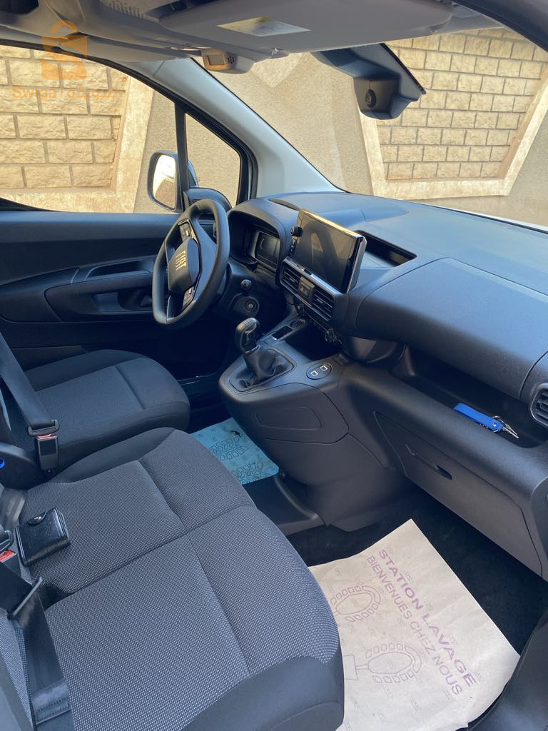 فيات Doblo 2024 32 البيض