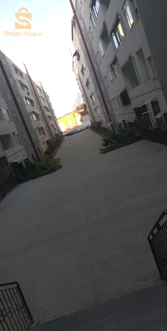 appartement F4 résidence lyrina