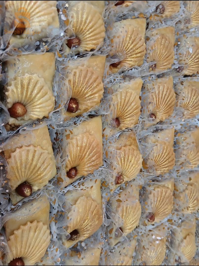 بقلاوة روعة وقلب اللوز