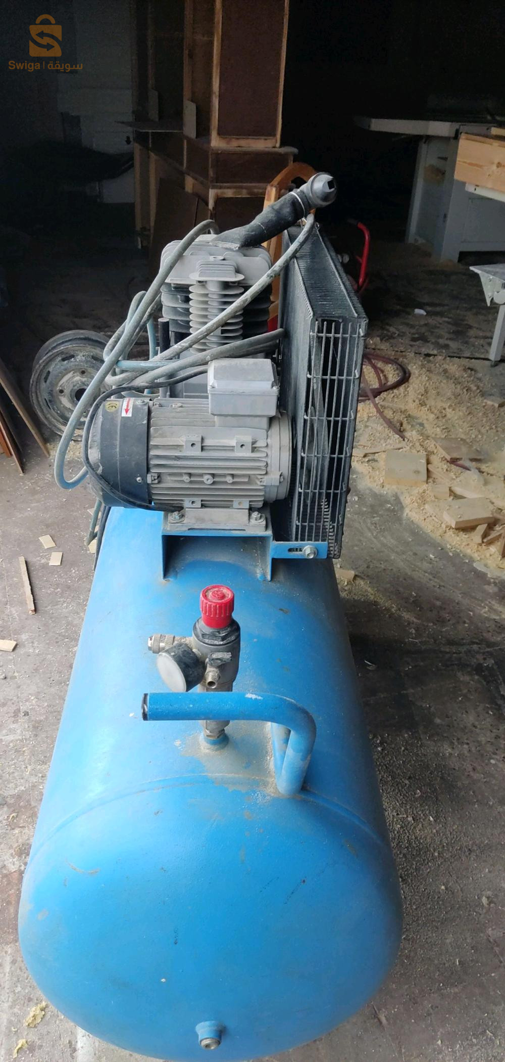 compresseur 10 bar 300 litre 400v