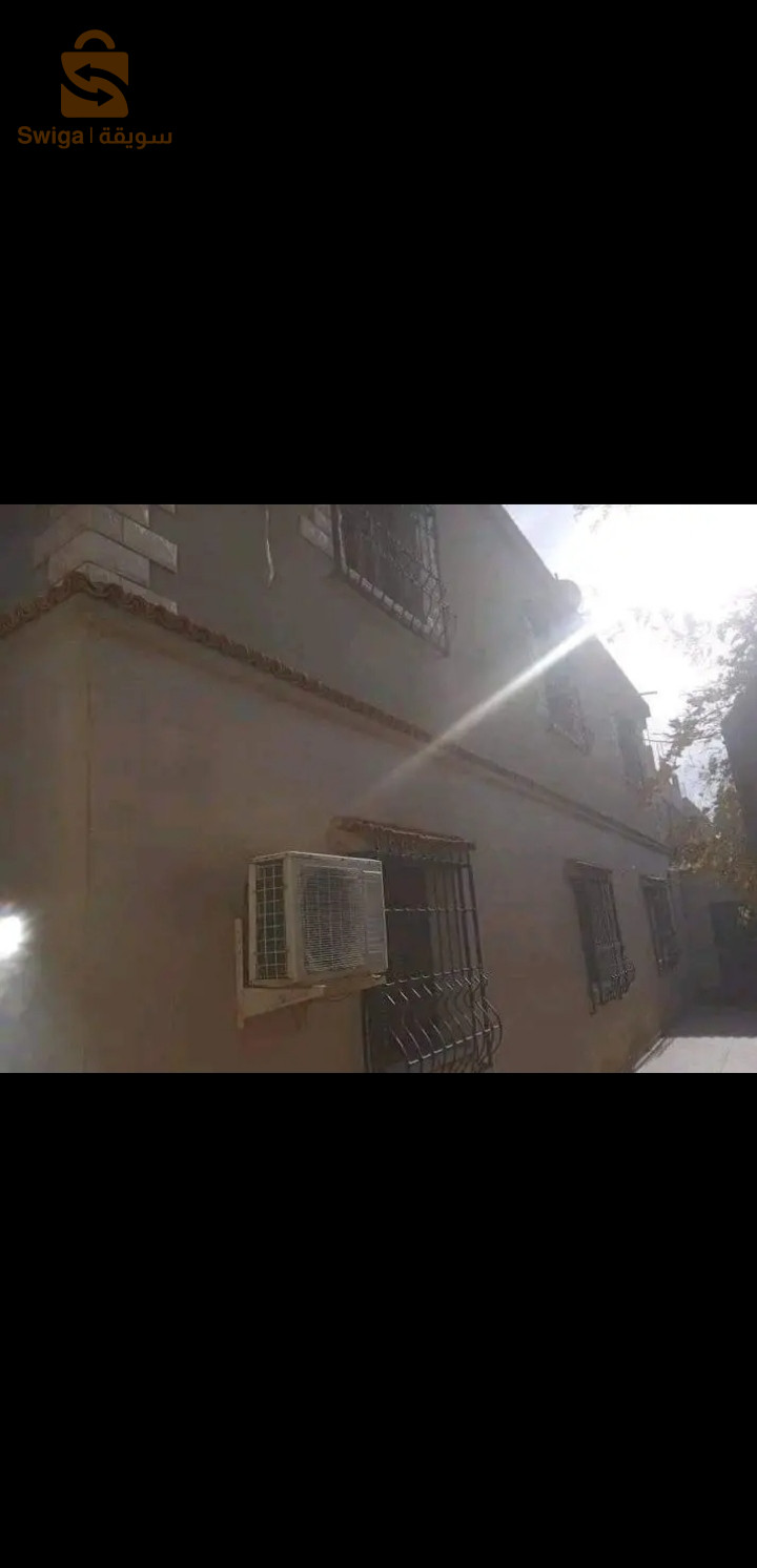 فيلا تيجارية للبيع