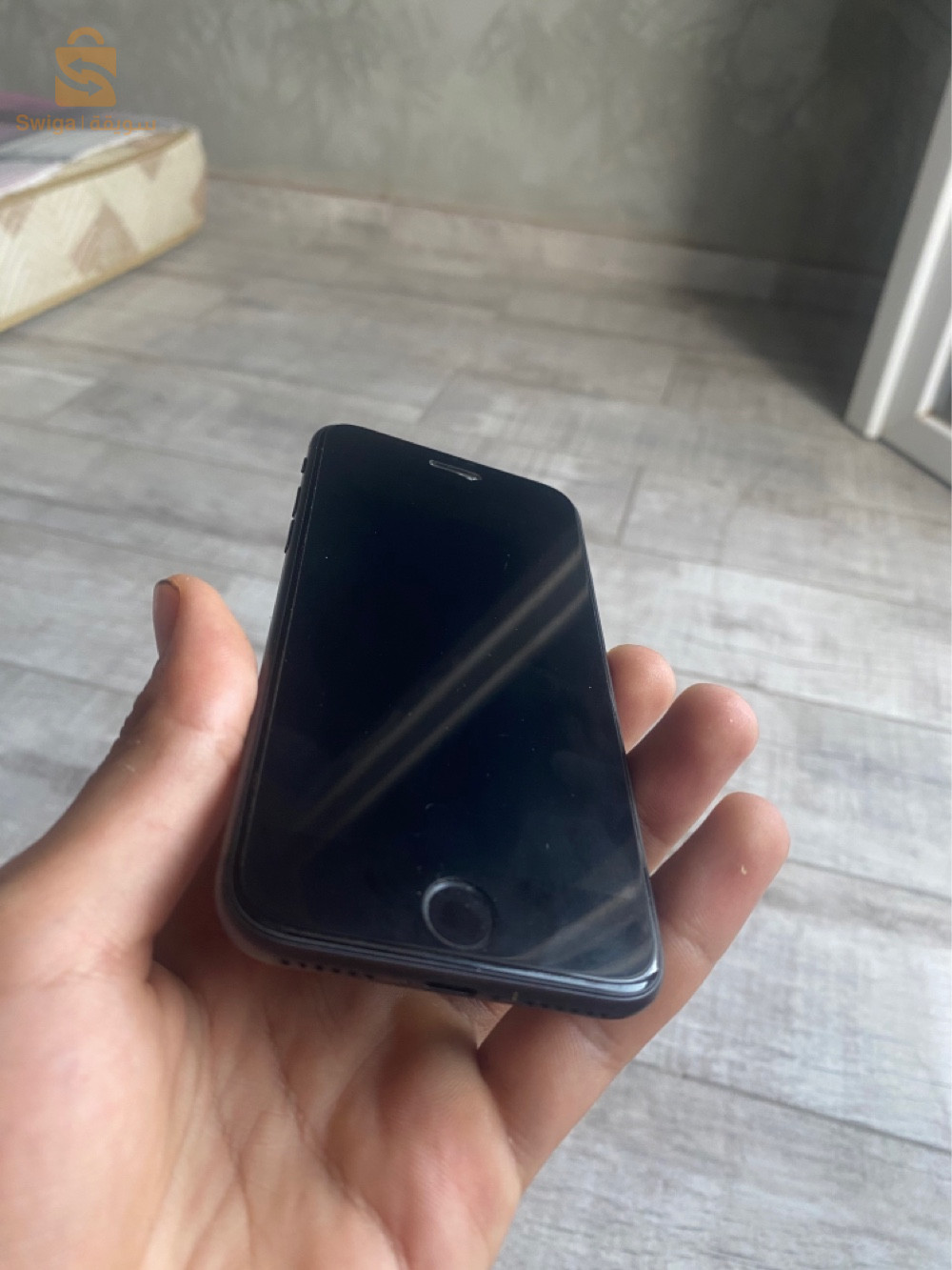 iPhone 8