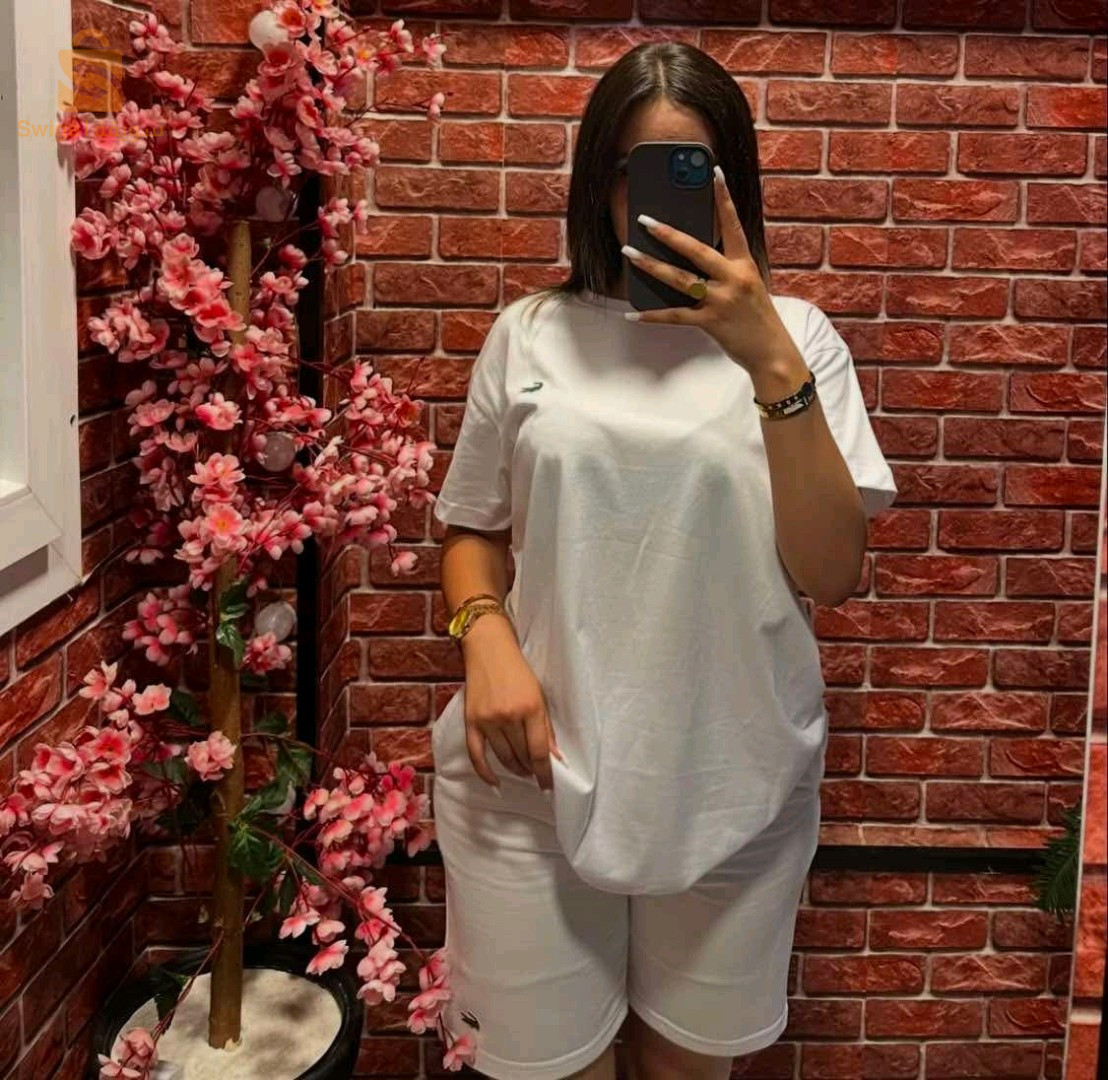 Esmble femme 
Lacoste ✅