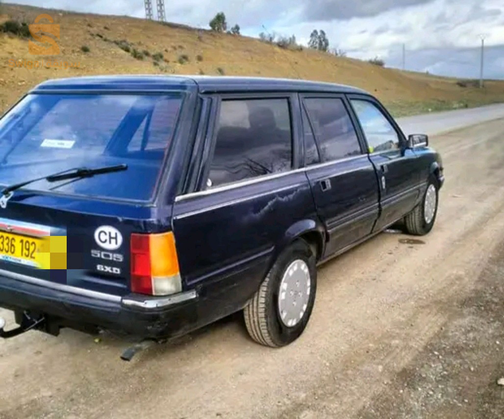Peugeot 505 1992 4 OUM EL BOUAGHI
