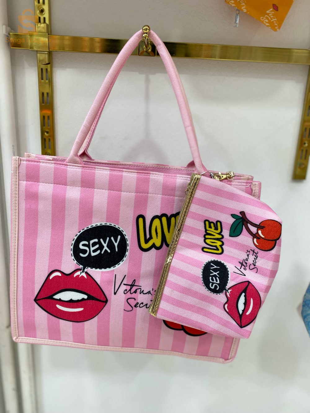 ملابس أطفال و نساء