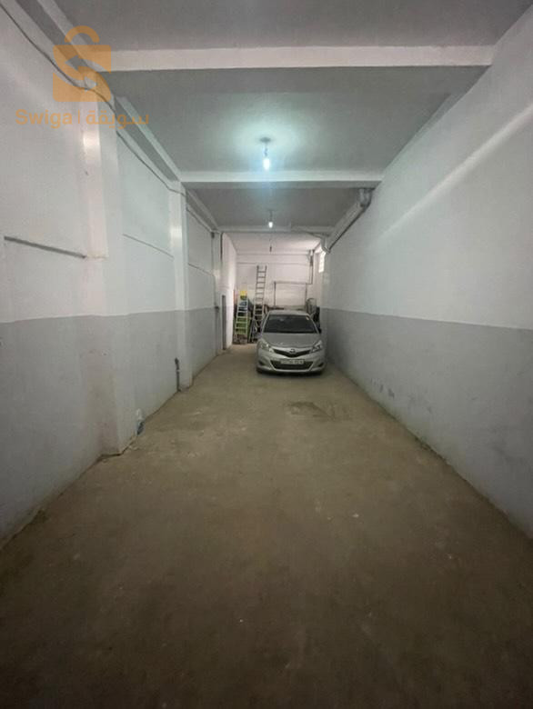 كراء مستودع