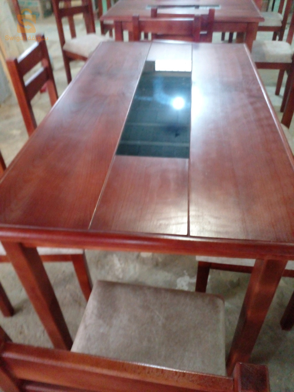 طاولة 6كراسي