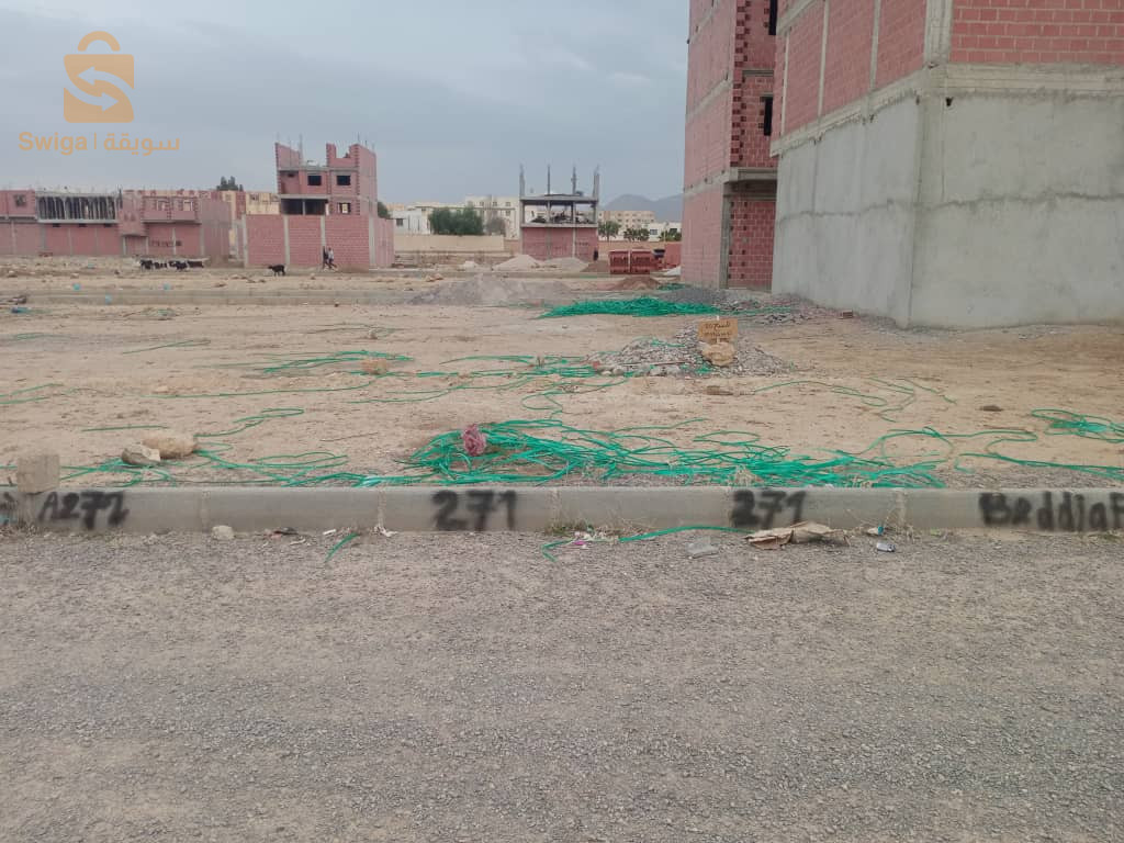 Terrain 100m² Coopérative Al-Aseel a côté de hamla 1 batna
