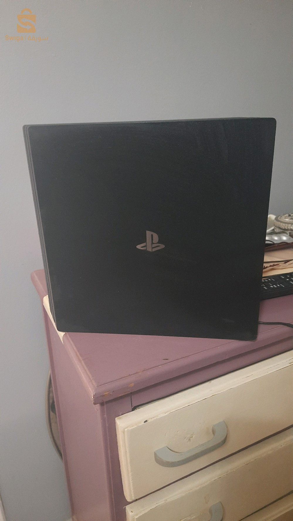 ps4 Pro Flashé 1T 
première main
