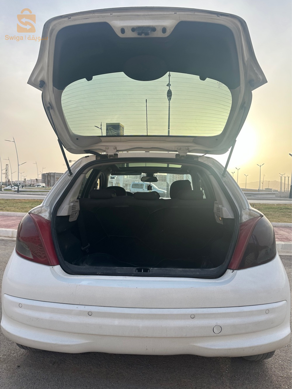 Peugeot 207 2012 7 BISKRA