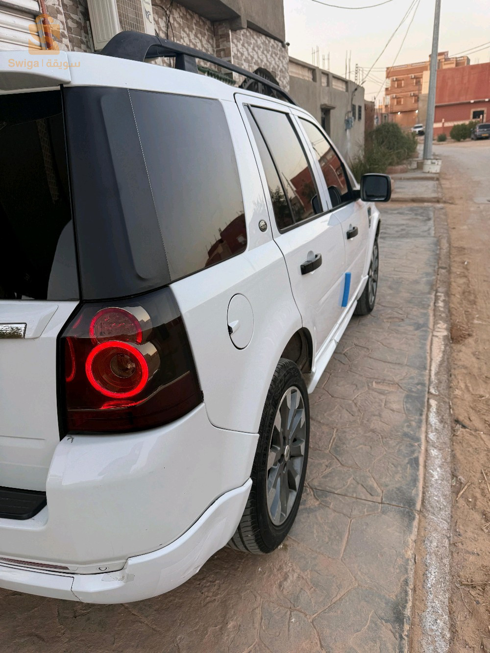 لاندروفر Freelander 2014 1  ادرار
