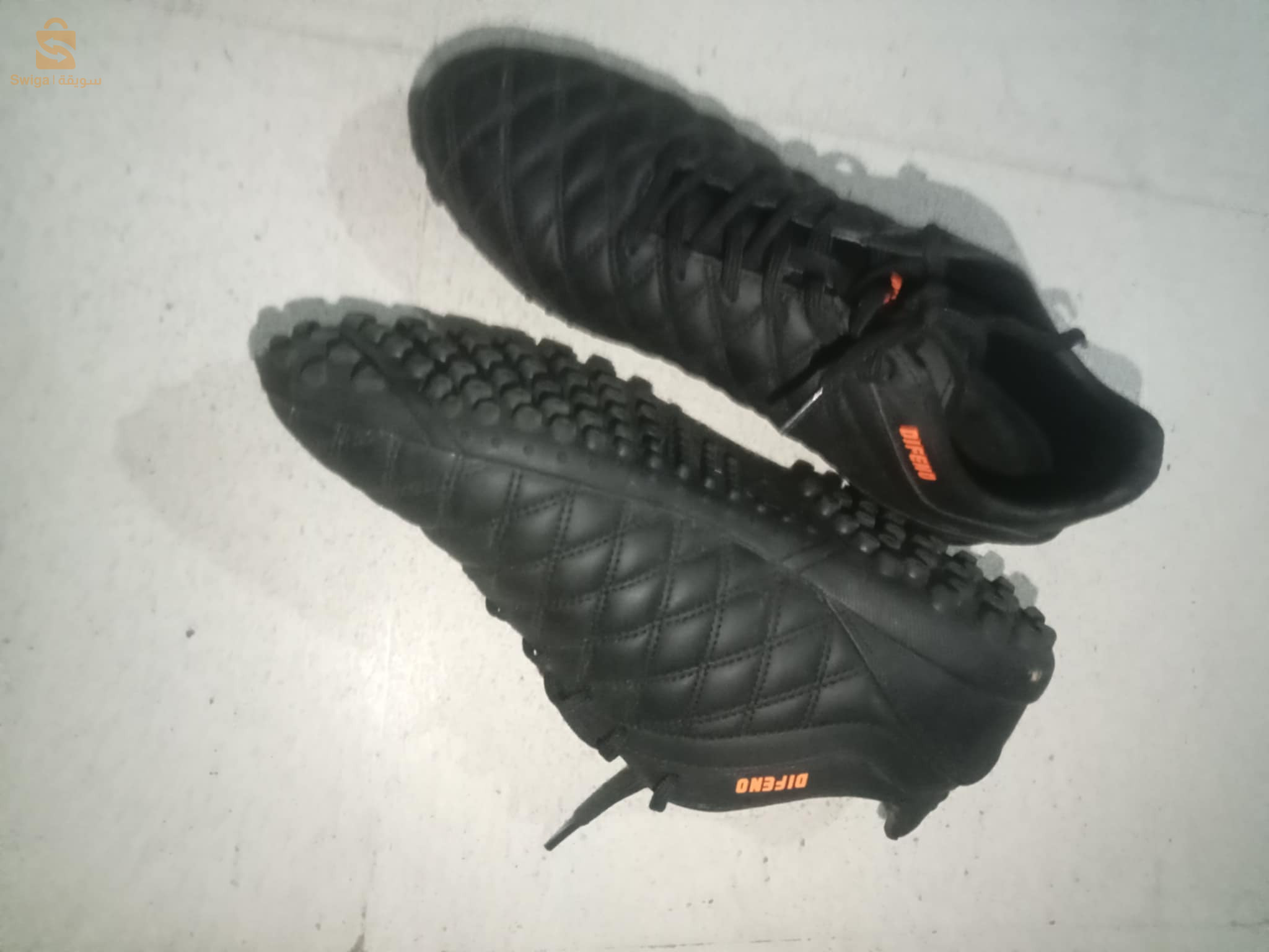 حذاء رياضي (سوليي soulier)