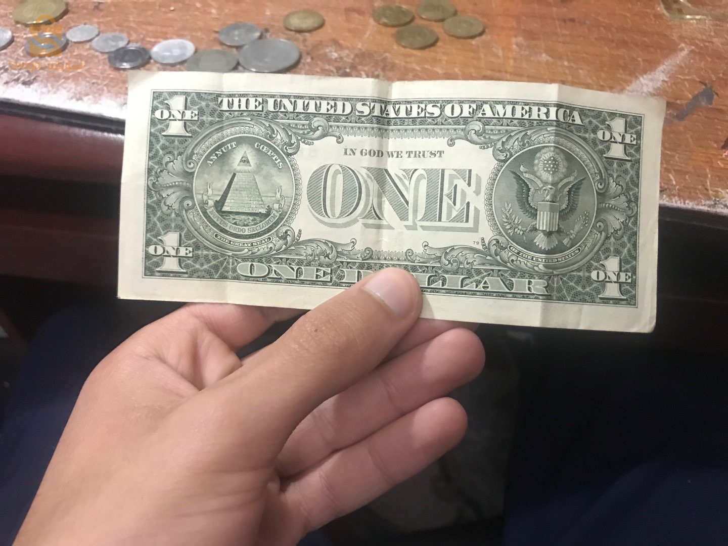 1 dollar