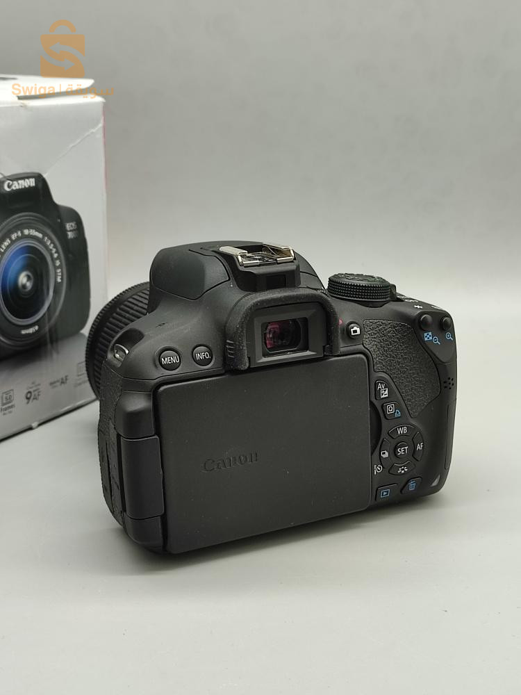 Canon EOS 700D