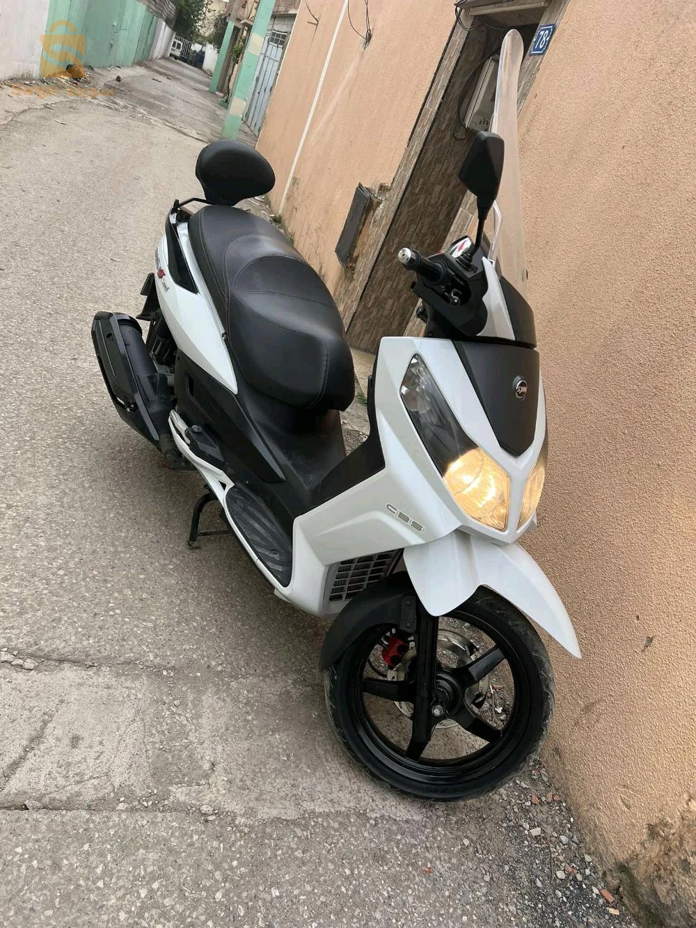 city com 300i