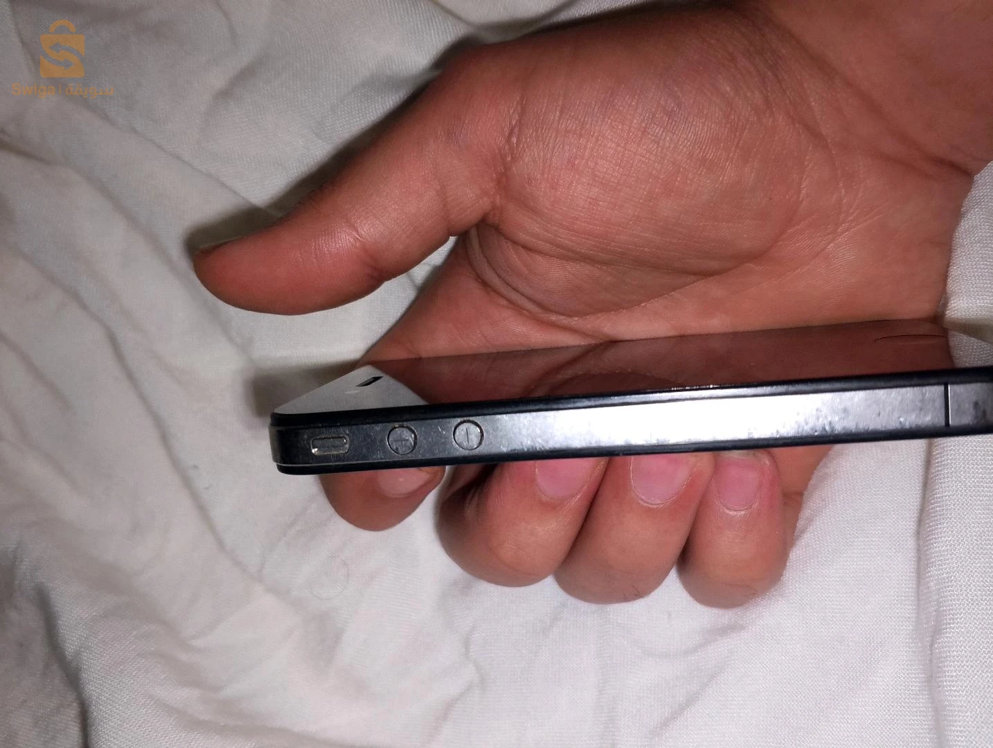 iPhone 4s noire + câble