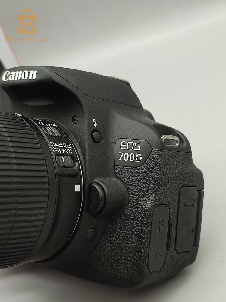 Canon EOS 700D