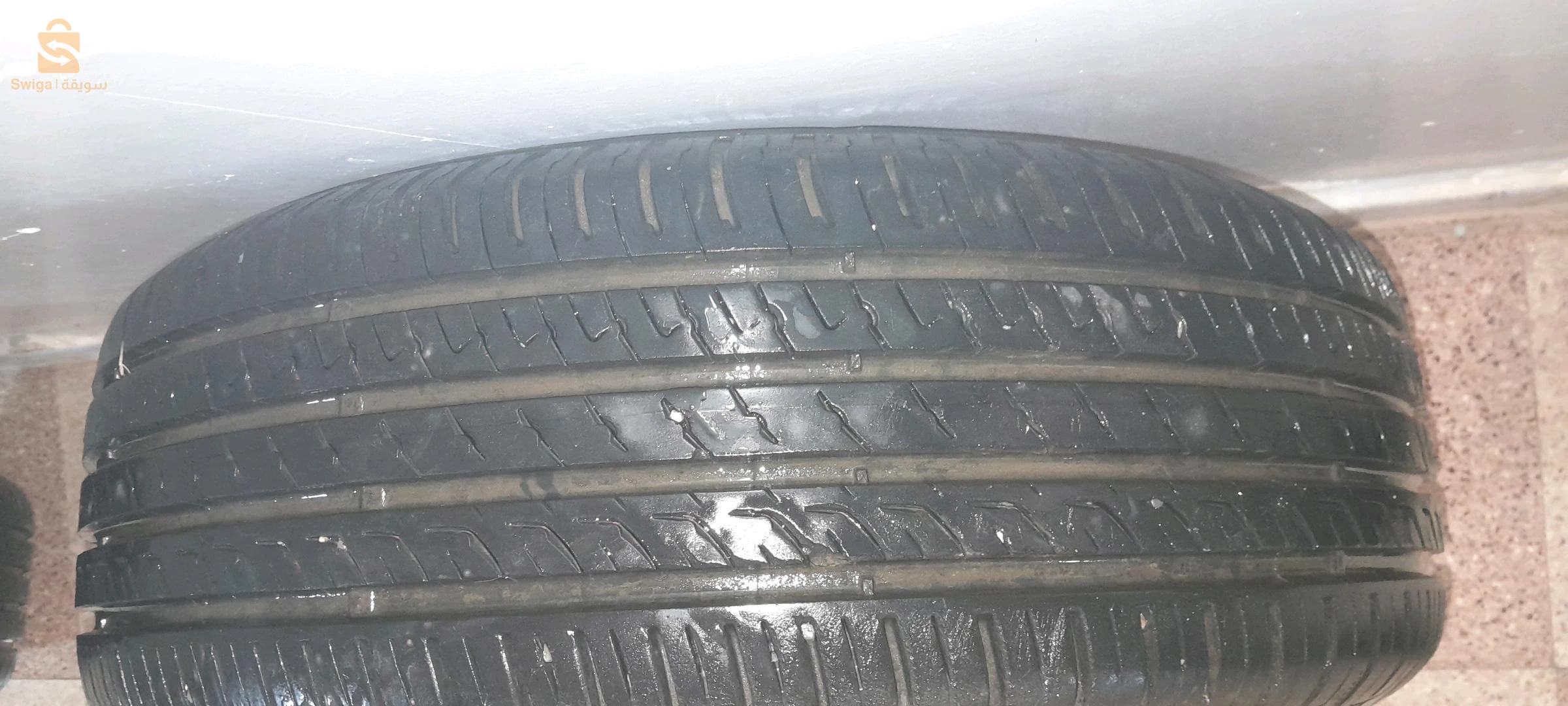 2 jantes par16 avec pneus neufs pour duster