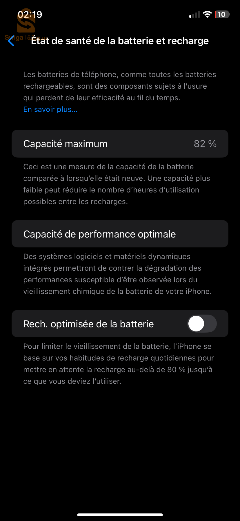 iPhone 11 batterie 82🔋stockage 64 couleur vert🩵etat 9.5/10 klch original(ain mlila 04)