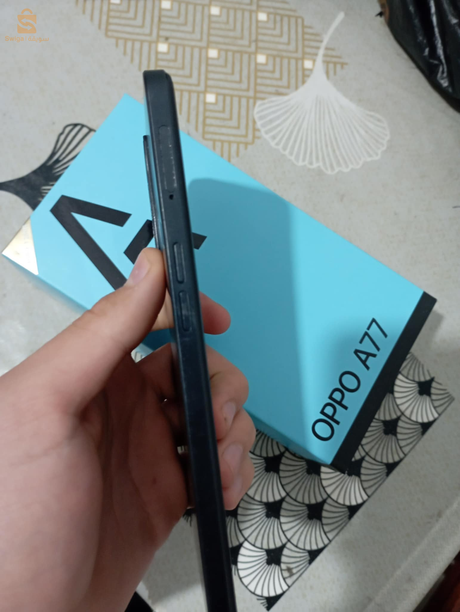 هاتف oppoA77 للبيع