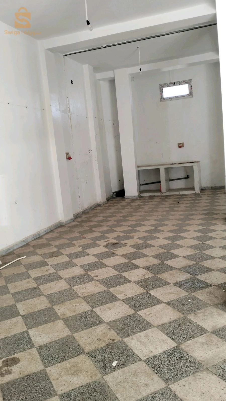 محلات للكراء.طريق الوطني رقم 5.قريب.علا.سوبار.مارشي.ربراب.انو.فيهم.بارك.كبير.ماء.كهرباء.غاز.صرف.حصي.المهتم.يتصل.0660400641