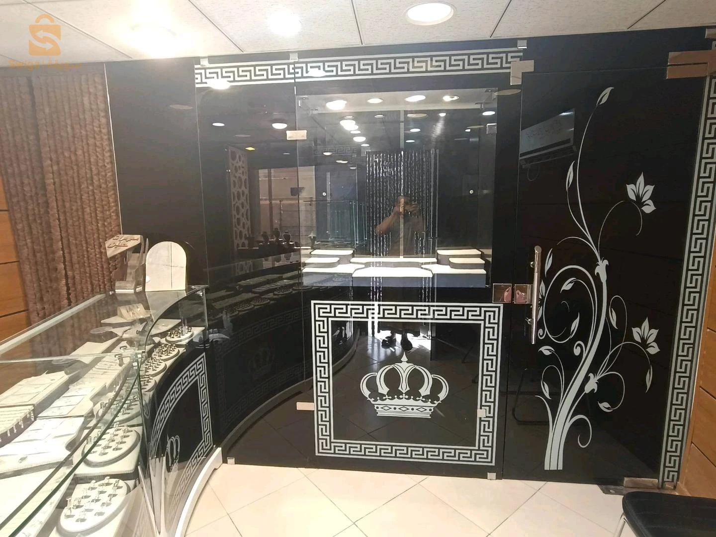 فترينة محوهرات