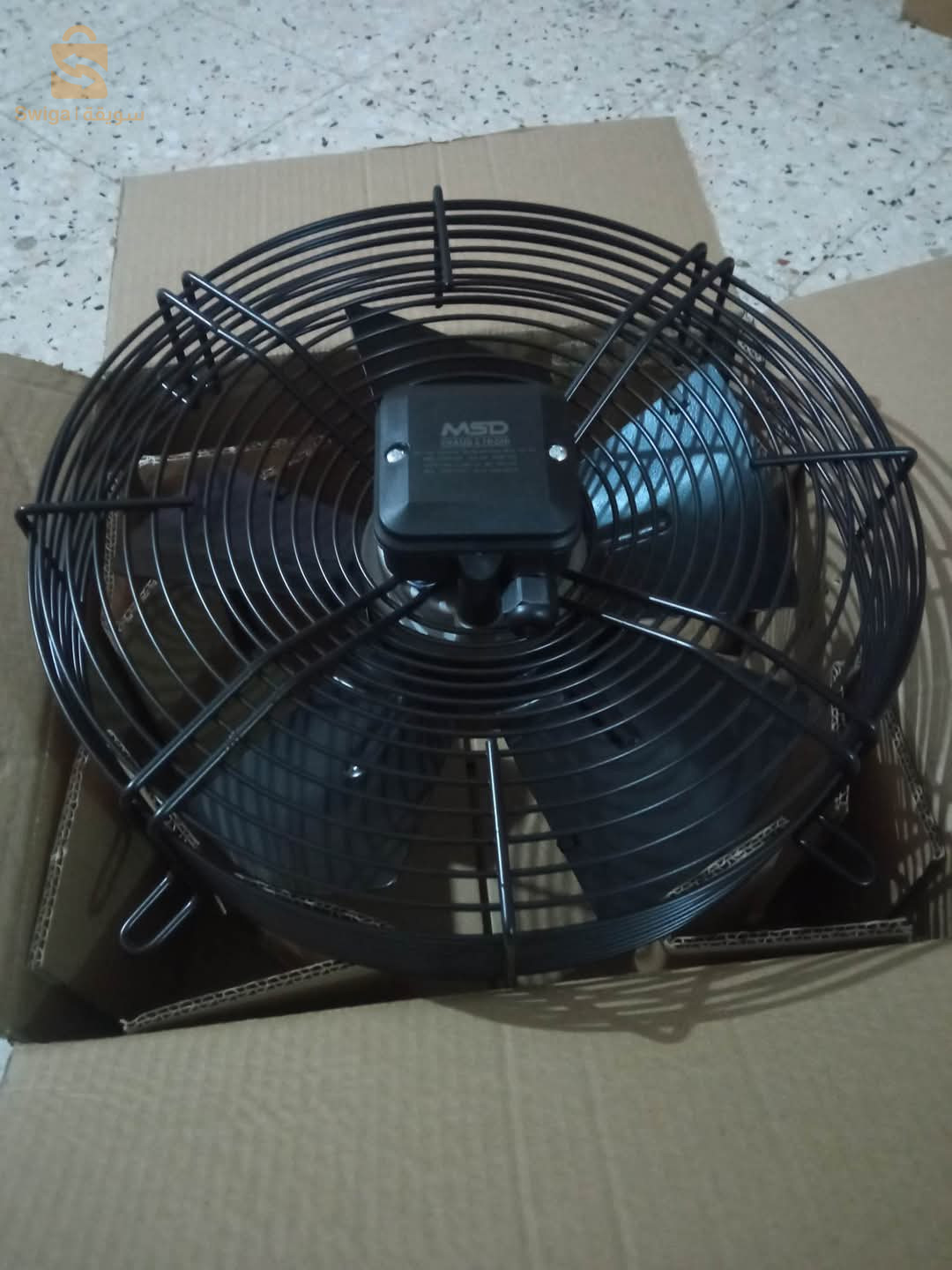 بيع عتاد الدجاج