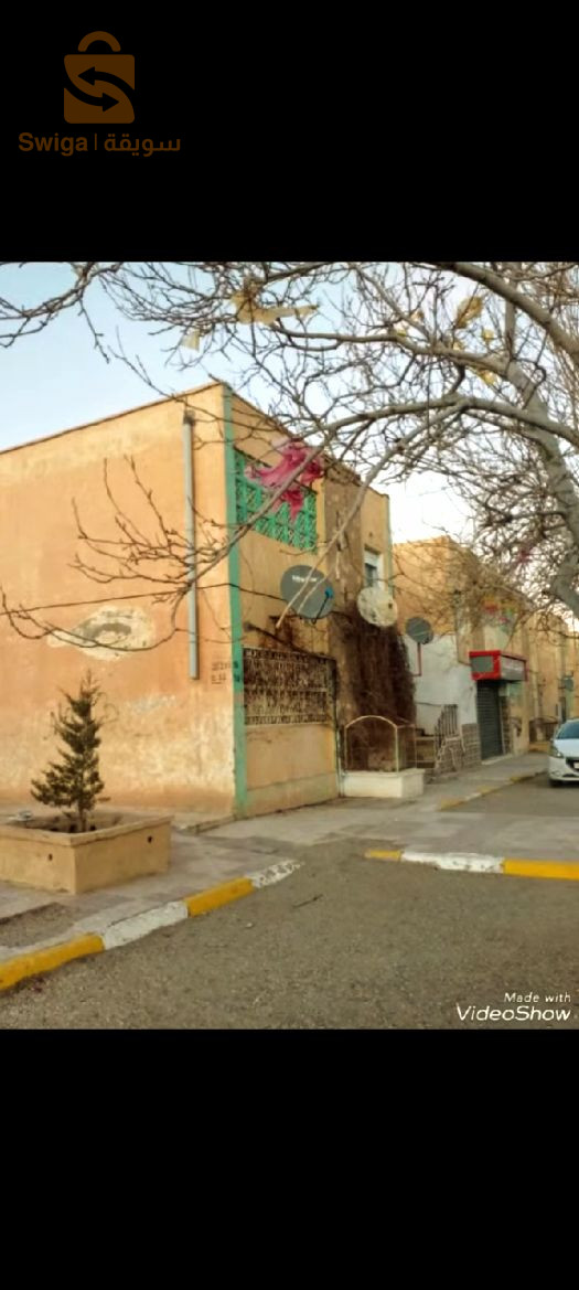 bonjour trois appartements collectif à vendre F2.F2. F3 au niveau de tadjmout W LAGHOUAT électricité eau.gaz.dispnible