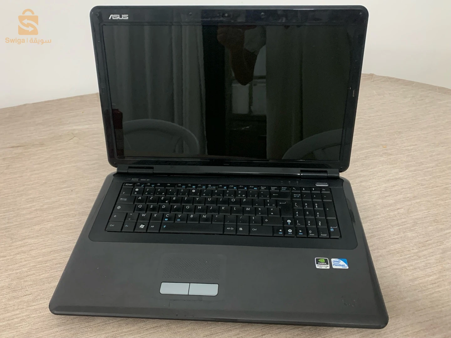 لابتوب asus بحاله جيده ram 4gb