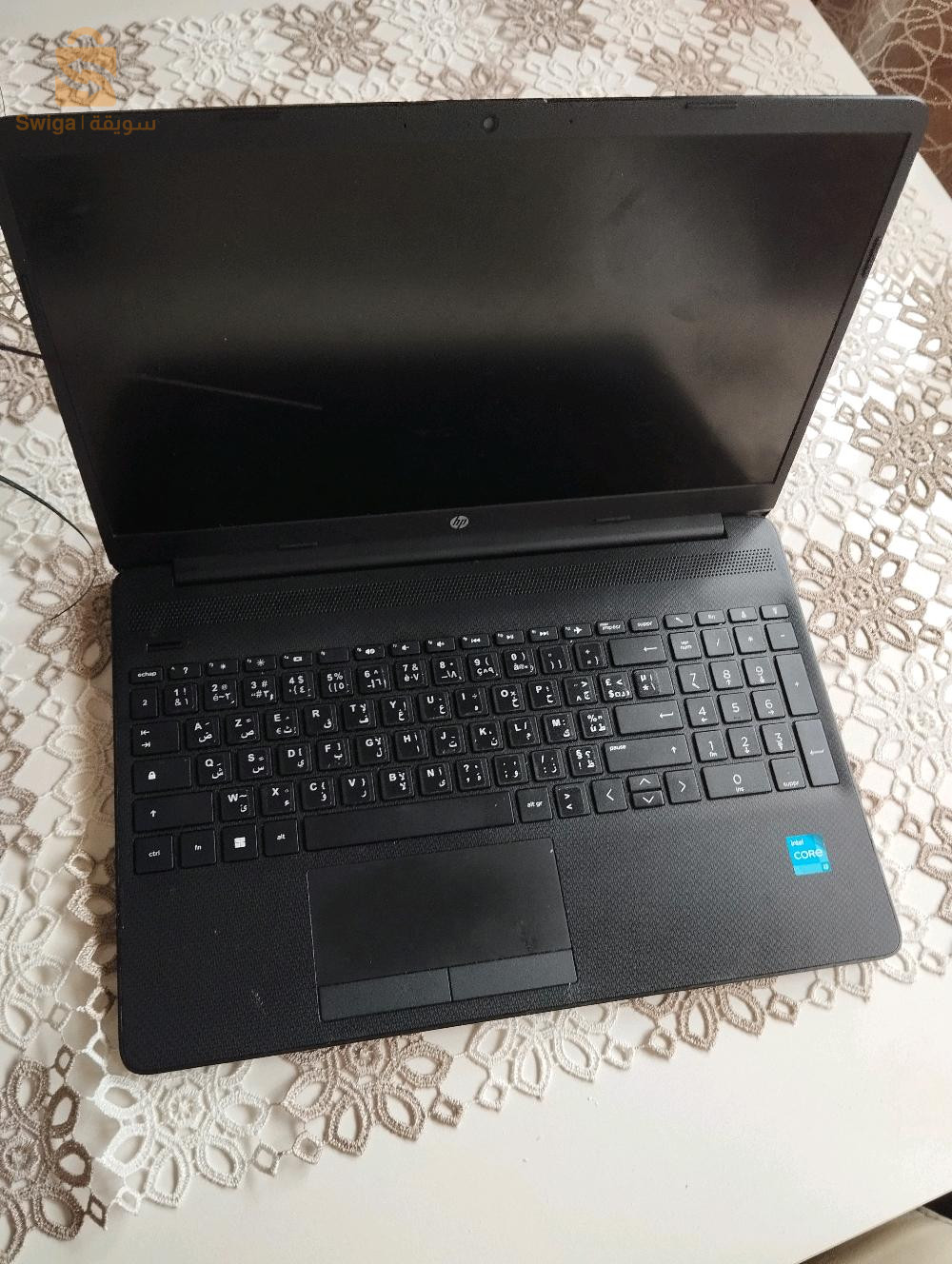 HP Laptop 15-dw3052nk 11ème génération + SSD 256