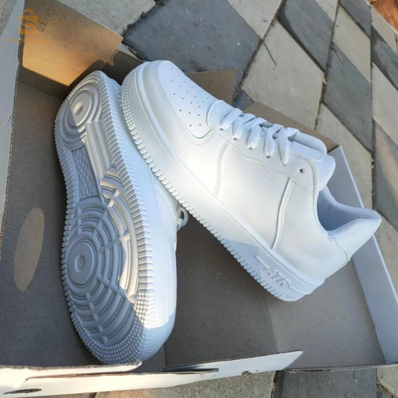 Adidas white - atr force