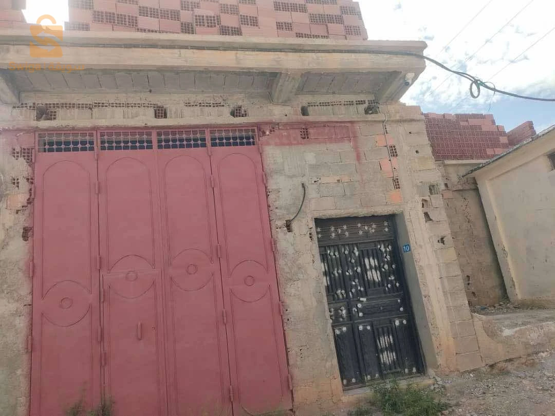 ثلاث سكنات