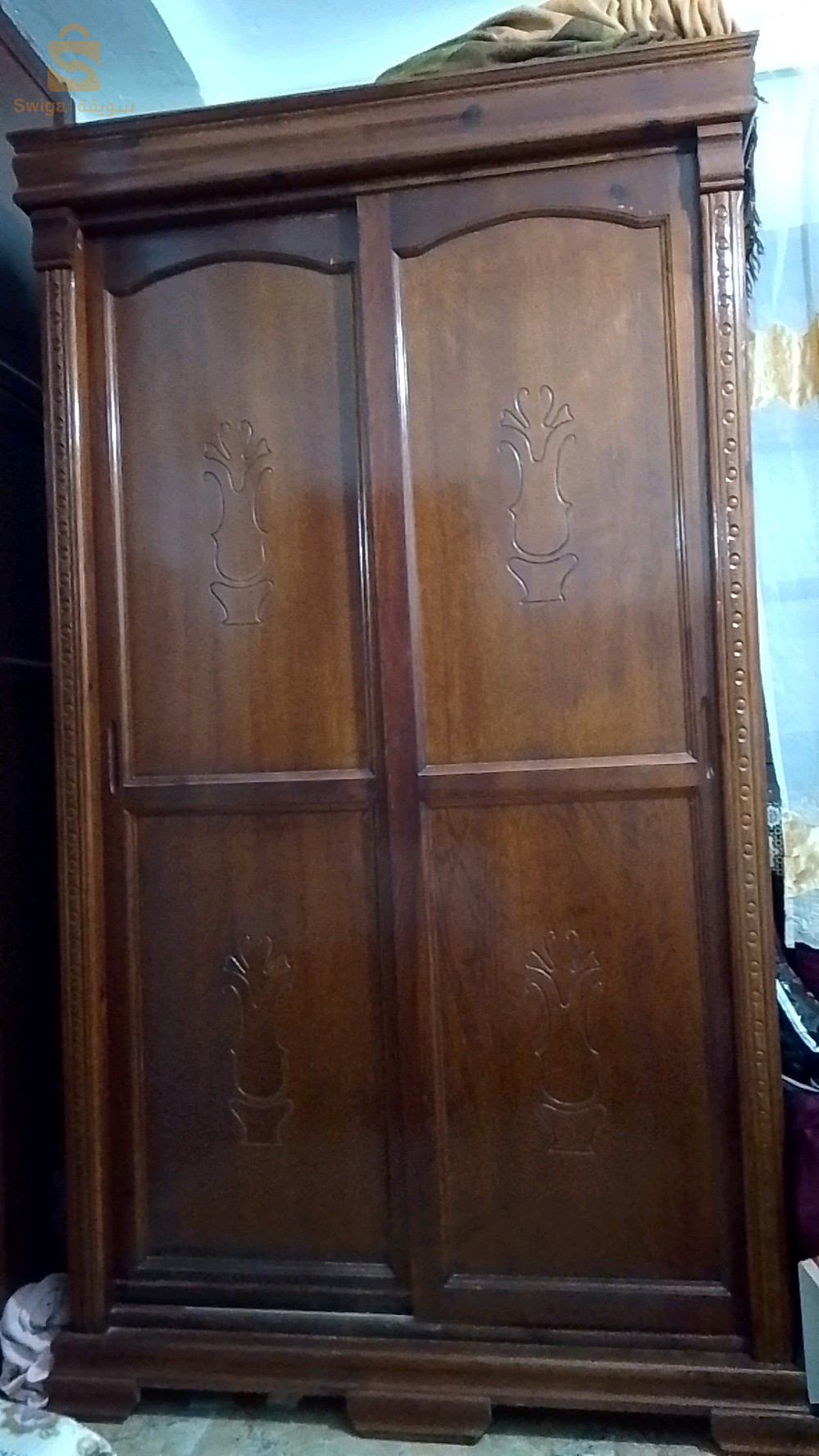خزانة ملابس