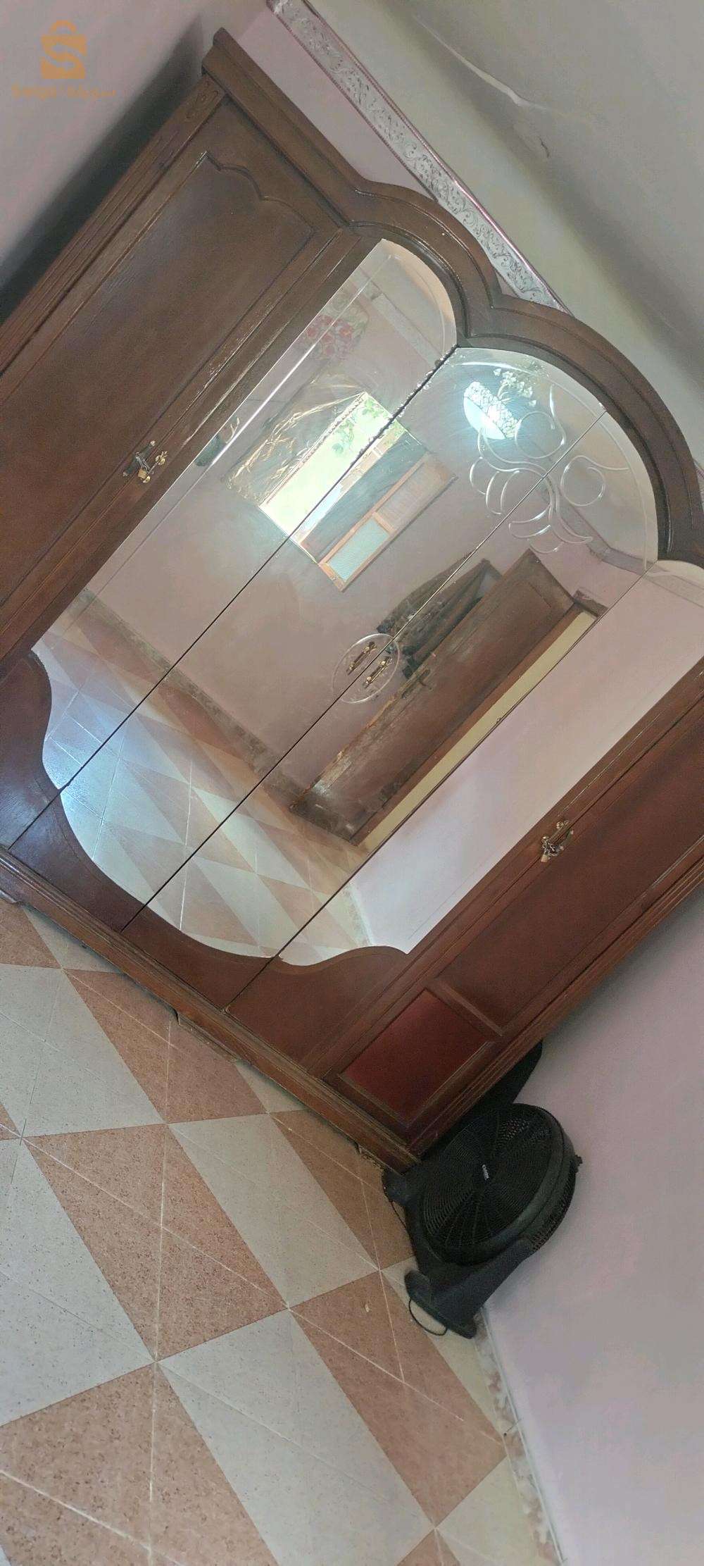 خزانة وحدها 6ابوب حالة جيدة
