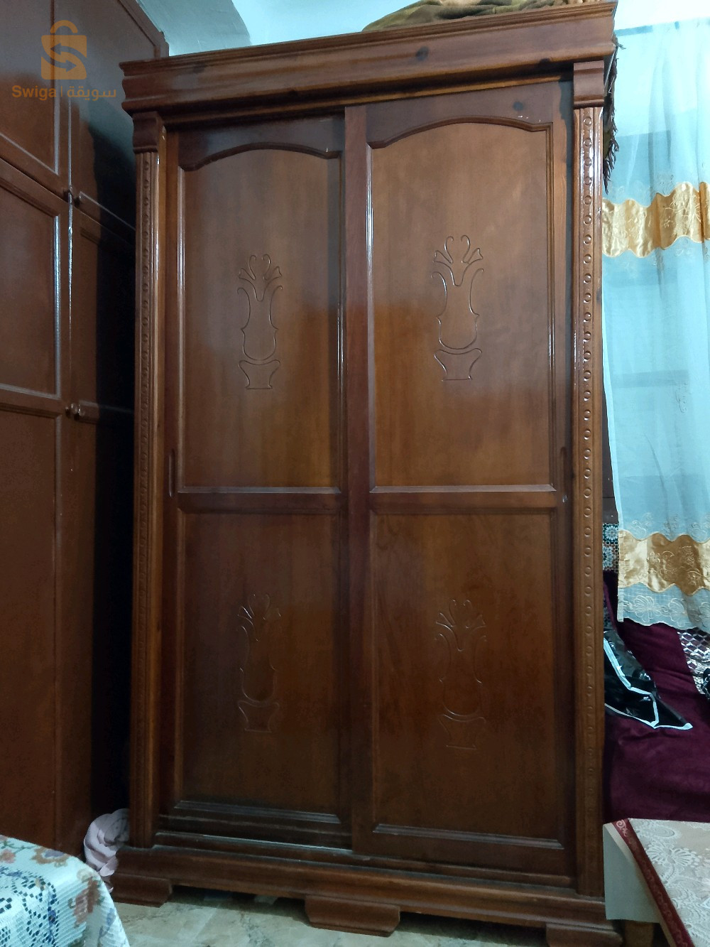 خزانة ملابس