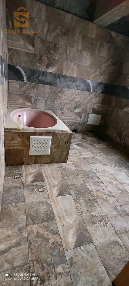 بناء سير اميك