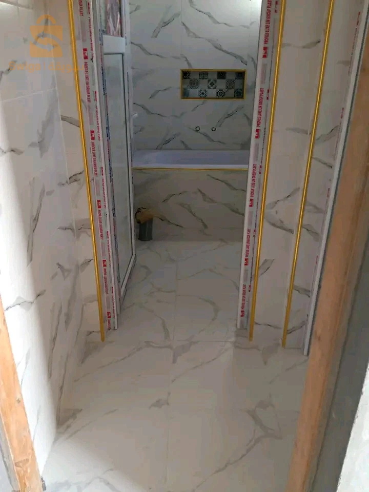 بناء سير اميك