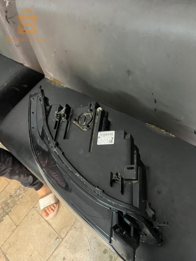 phare tiguan active 2023 droite