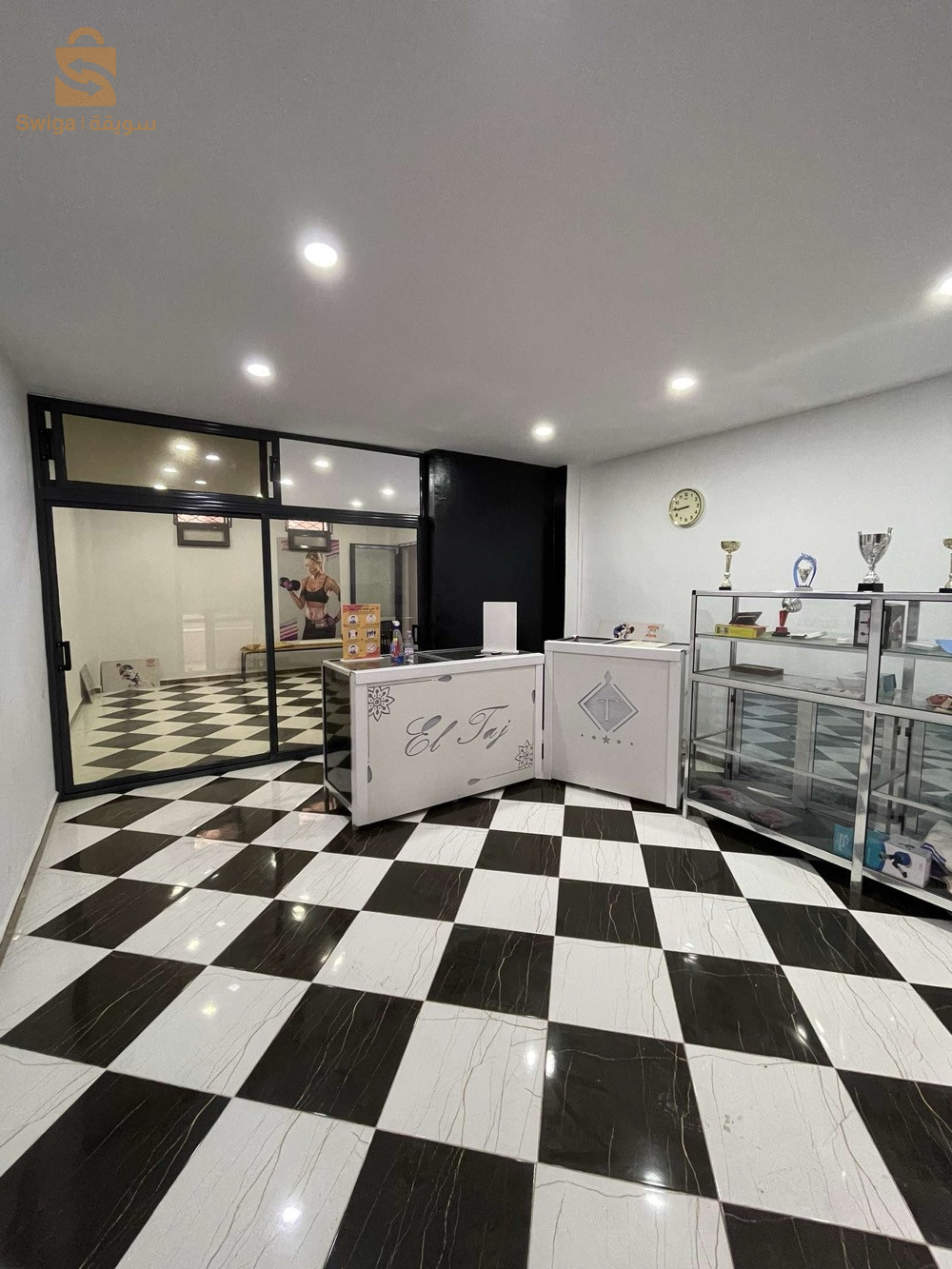 A Vendre salle de sport équipée actée ORAN (RDC+Sous sol)