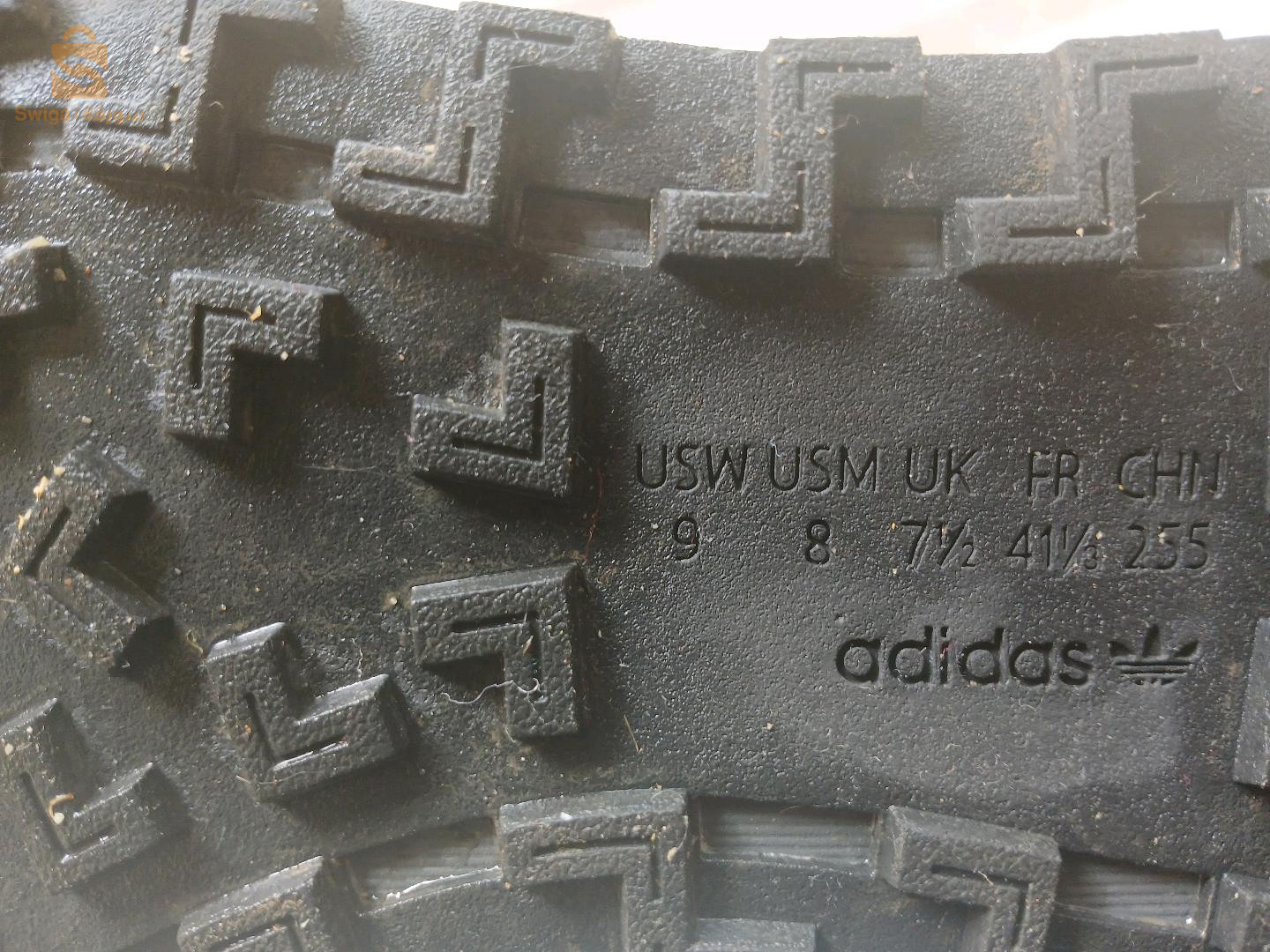 Adiddas original neuf pointure 41
0781295615