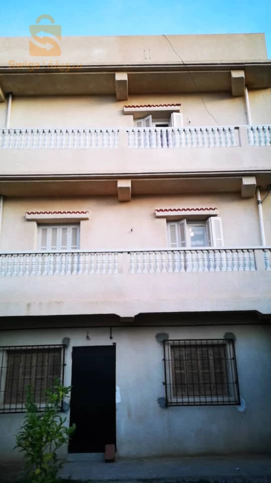 فيلا سكنية وتجارية للبيع في شرشال ولاية تيبازة