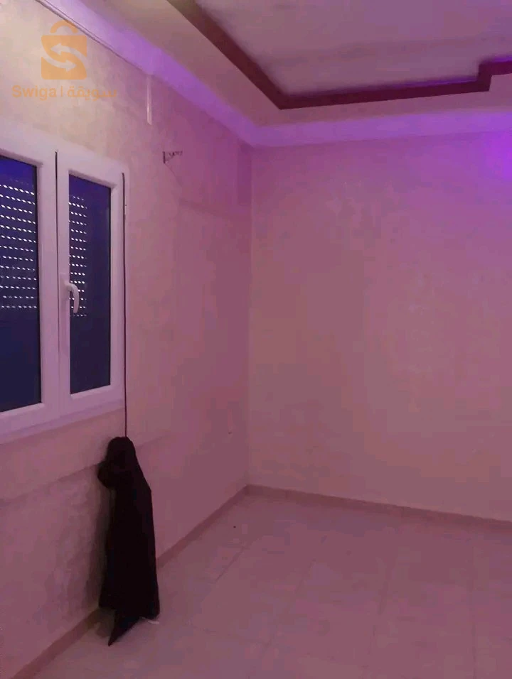 فيلا للبيع طابق أرضي وطابق أول والإسكان مباشرة وسط الهرية ولاية قسنطينة