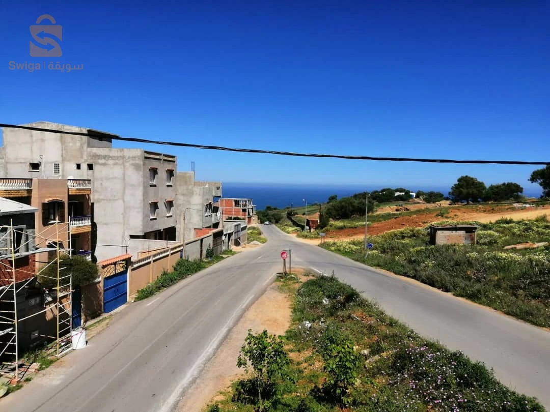 فيلا سكنية وتجارية للبيع في شرشال ولاية تيبازة