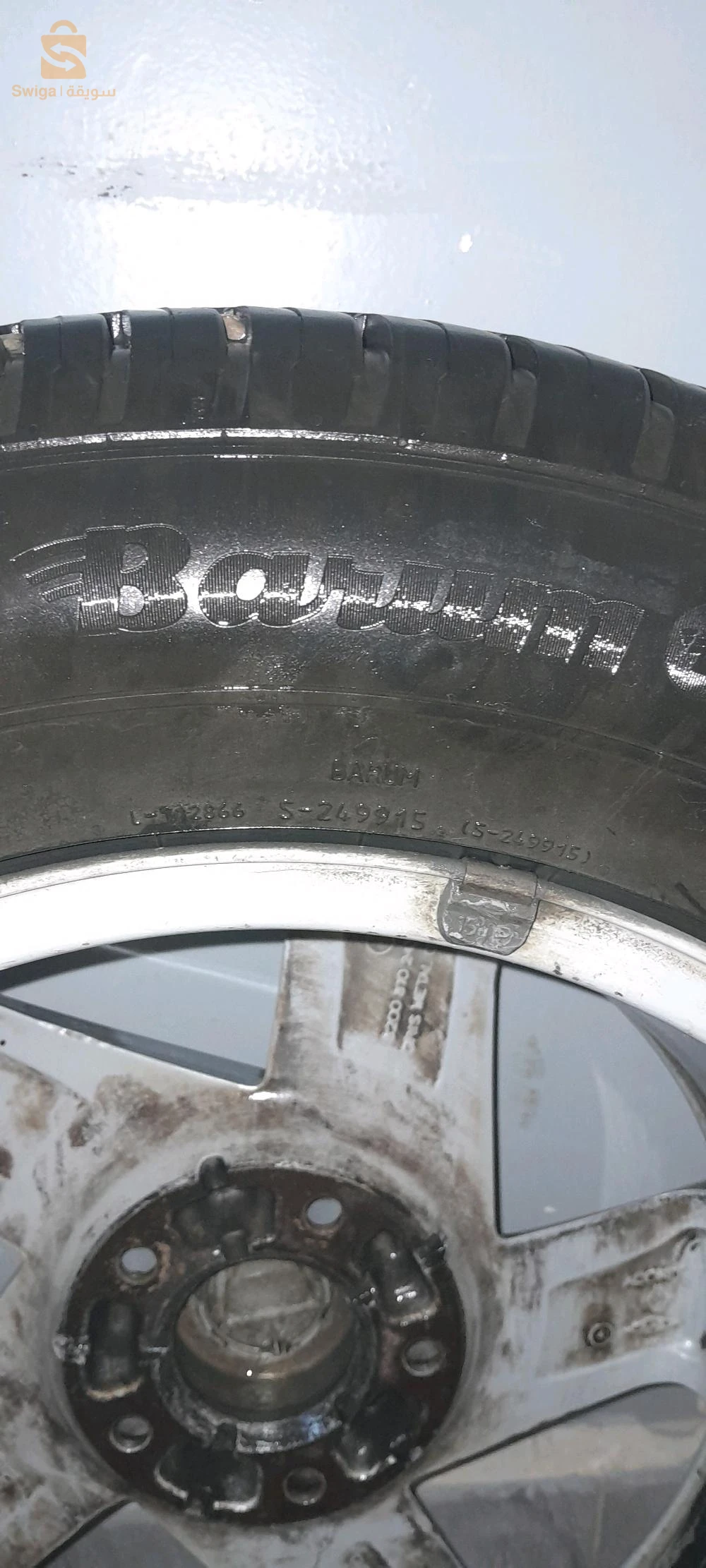 2 jantes par16 avec pneus neufs pour duster