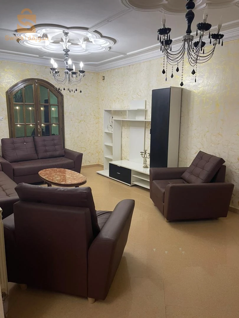 vend villa café chargui sup 150m R+3