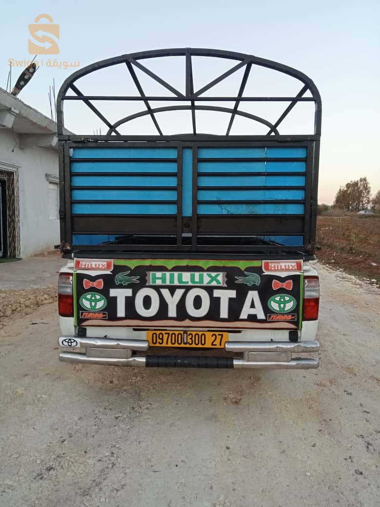 تويوتا Hilux 27 مستغانم